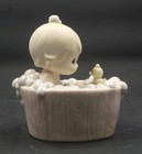 PRECIOUS MOMENTS FIGURINE - A TUB FULL OF LOVE #112313 — photo 3