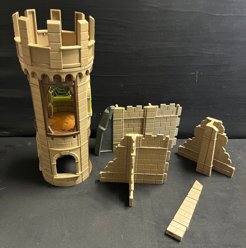 Playmobil 3665 Baron’s Battle Tower Castle Vintage! Parts Not complete