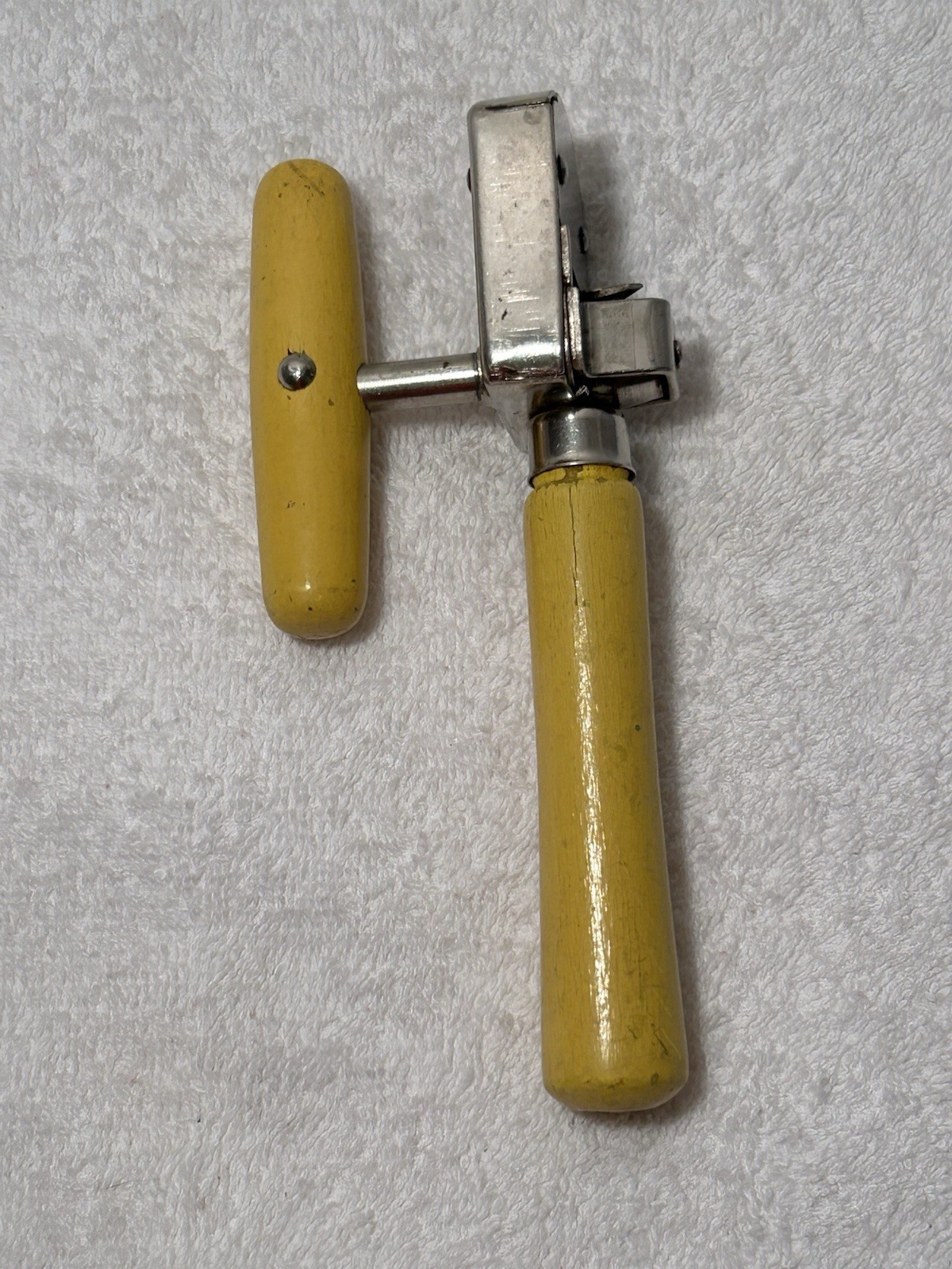 Antique 1920’s Edlund Junior No. 5 Yellow Hand Crank Can Opener U.S.A. Made