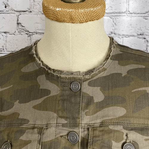 Giacca militare mimetica donna skinny bottoni bordo grezzo elasticizzato verde grande - Foto 6 di 14