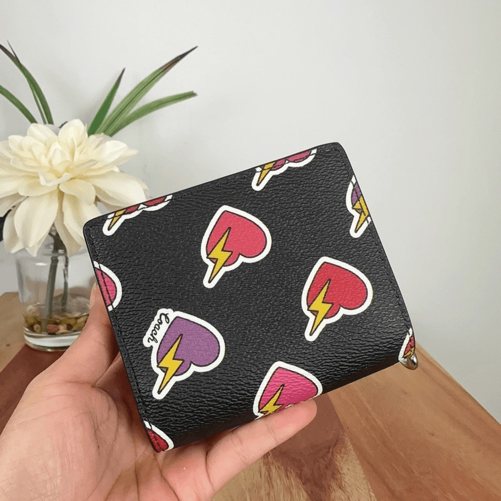 NWT Coach Snap Wallet With Heart Bolt Print image 3