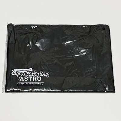 2019 Super Lucky Day mit ASTRO Funmi Pouch