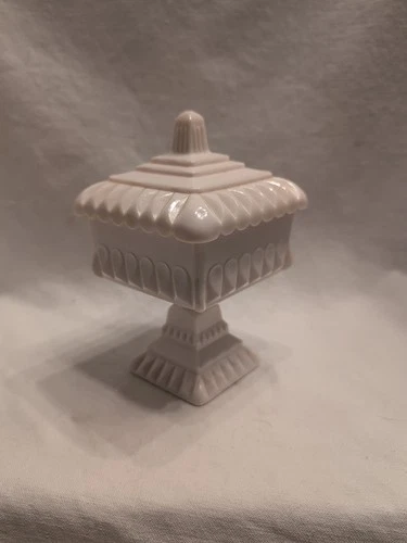 Jeanette Pink Milk Glass 6" Wedding Bowl With Lid Candy Dish