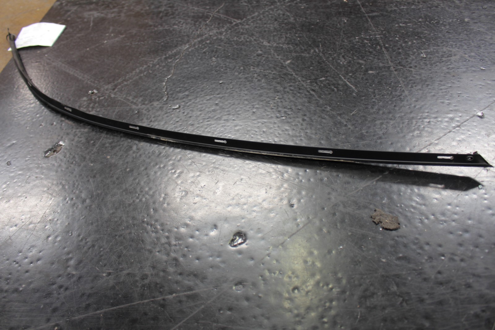 Ferrari 599 RIGHT+UPPER Trim molding P/N 68563400