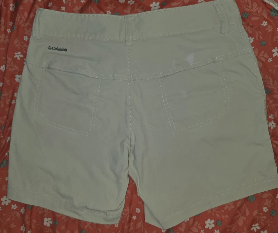 Columbia Omni-Shield Advanced Repellency 卡其色短裤 8 码女式 — 第 3/4 张图片