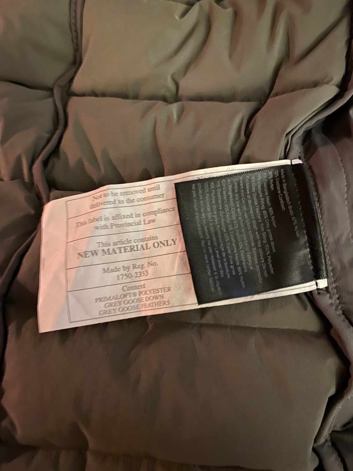 Lululemon Navigation Stretch Down LARGE Olive Arm… - image 4