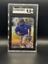2017 Bowman Chrome #BCP32 Vladimir Guerrero Jr Mega Box Mojo Refractor SGC 9.5