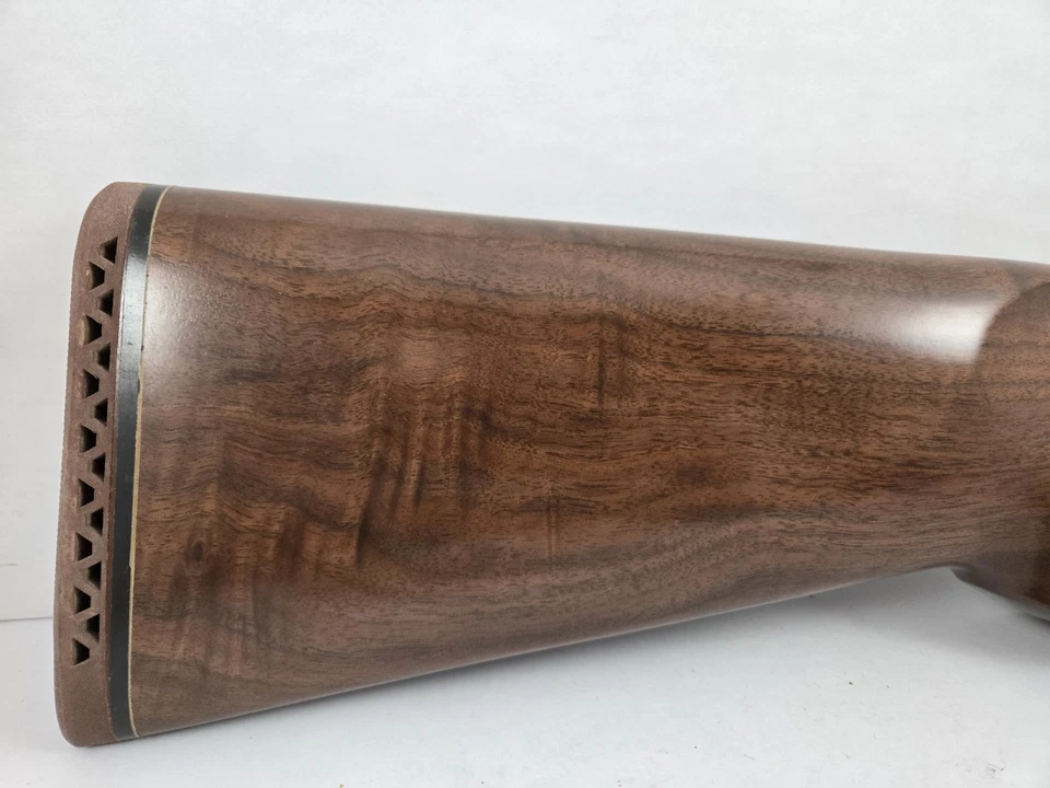 NOS Blem Beretta 682 686 687 12 Gauge Left Hand Wood Stock Recoil Pad - Image 2 of 4