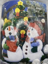 Vintage Design Works Crafts  Caroling Snowmen  Felt Wall Hanging Kit 5132 NOS