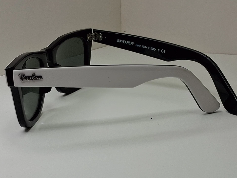 Gafas de sol unisex clásicas Ray Ban Wayfarer blancas sobre negras. Hecho en Italia. Nuevo Foto 2 de 4