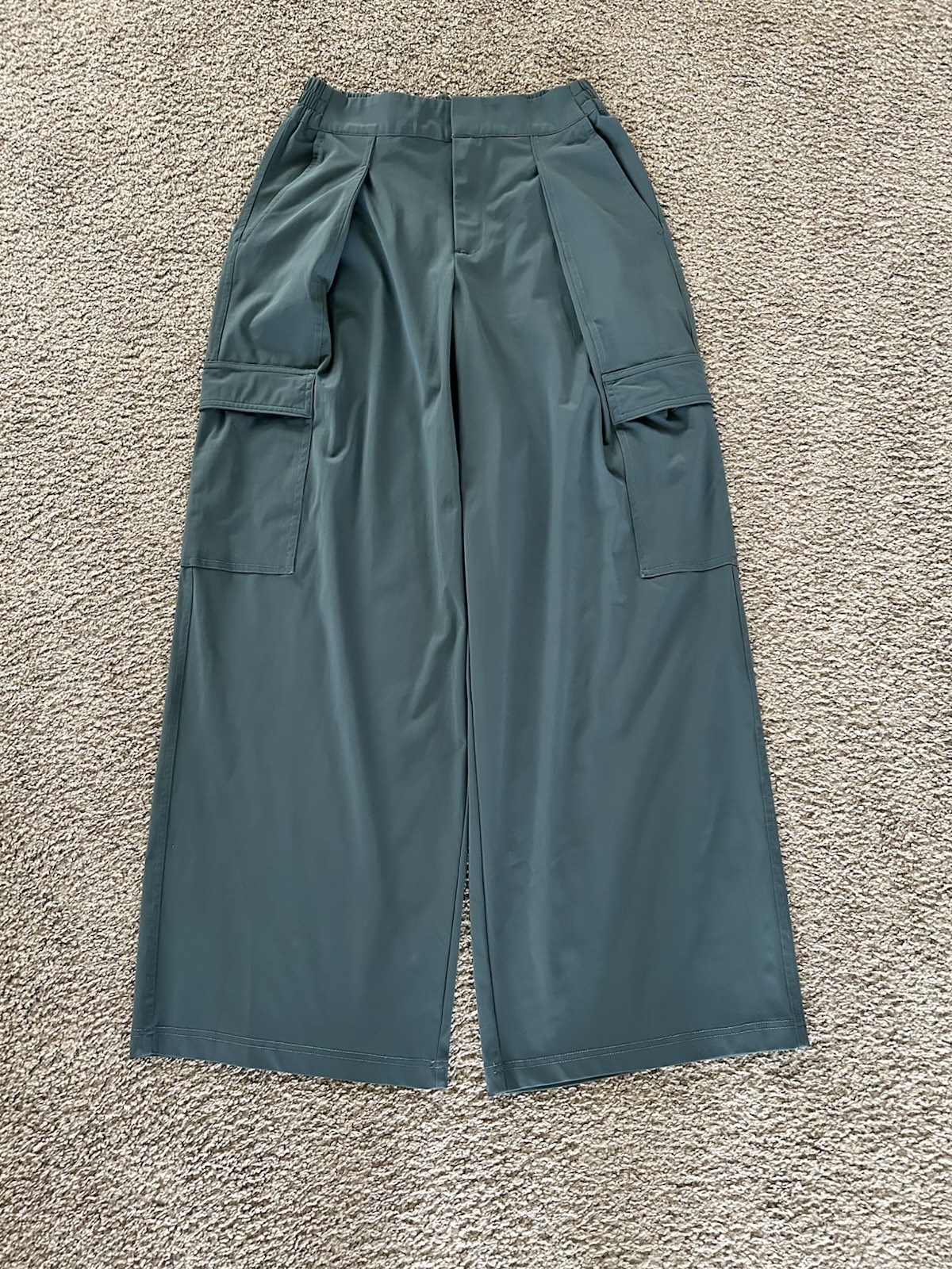 Athleta Size 2 Pinnacle High Rise Cargo Trouser Pant