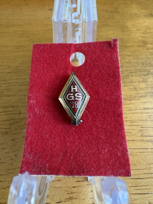 Vintage Scholastic HGS '28 (1928) Gold / Red Lapel Acrylic Pin
