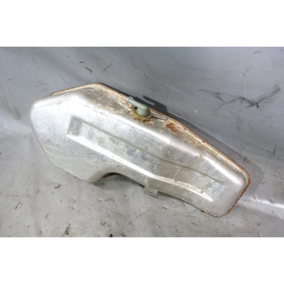 1978-1987 BMW E23 7-Series 733i 735i Factory Gas Fuel Expansion Tank OEM - Imagem 3 de 4