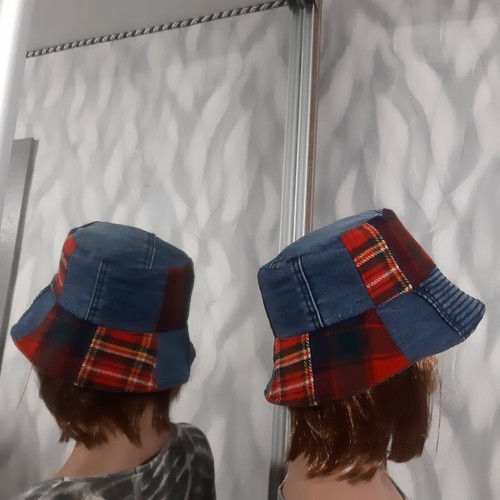 Red-blue plaid patchwork hat, Boho dark red hat in street fashion style - Picture 4 of 11