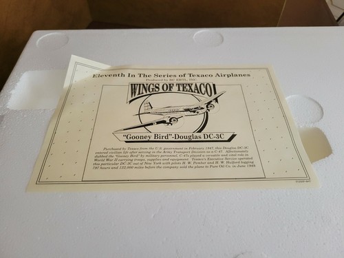 Wings of Texaco 1/72 DC-3C Gooney Bird Diecast Model - Number 11 in Series - Picture 5 of 8