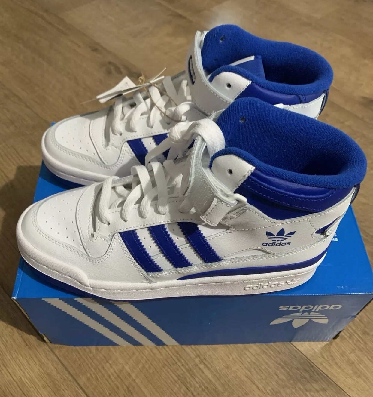 Adidas Originals Forum Mid J White Blue Kids Youth Trainers Sneakers FZ2085 Adidas Originals Forum Mid J White Blue Kids Youth Trainers Sneakers FZ2085