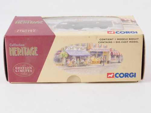 Corgi Legacy Nr°70521 Renault 1000kg Ambulanz Militär 1/43 - Bild 12 von 12