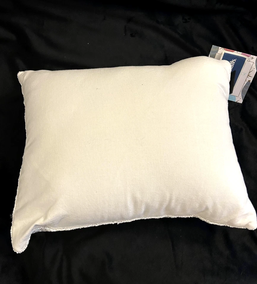 Cynthia Rowley Bebidas de Navidad 16"x12" Almohada Decorativa Cuentas Viral Nueva Foto 3 de 4