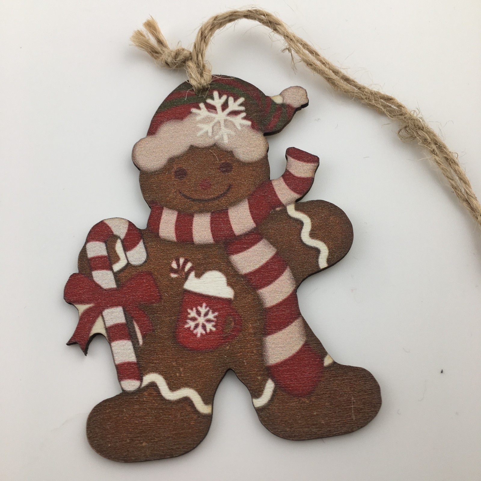 6  Gingerbread Men/Woman Christmas ornament or gift tags wood