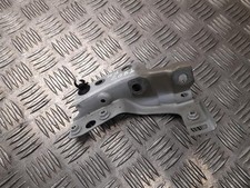 Left fender bracket for Polestar 4 2025 80007693