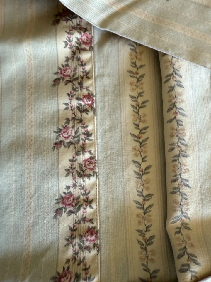 Ralph Lauren CHAPS 2 fundas de almohada tamaño estándar Westbury SATÉN rayas florales Foto 2 de 4