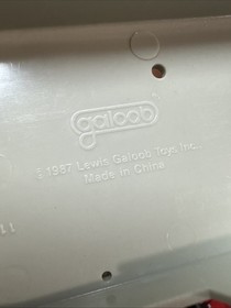 Vintage Micro Machines Travel City Body Shop W/ 14 Vehicles Cars Boat Jets 1980s