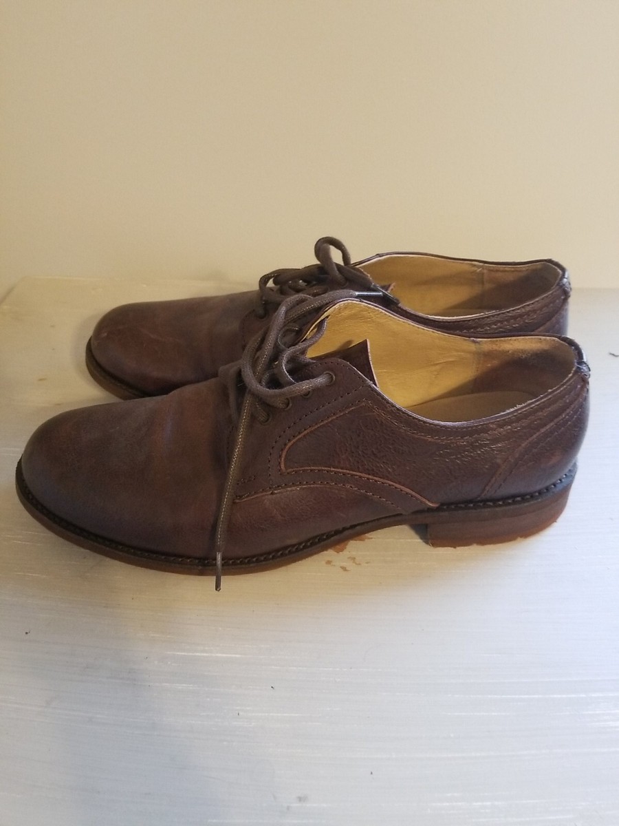 Frye Men display picture 3