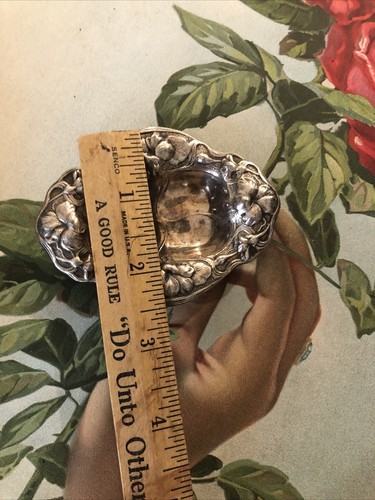 Antique Art Nouveau Silverplate Repousse Floral Miniature Dish - Picture 5 of 6