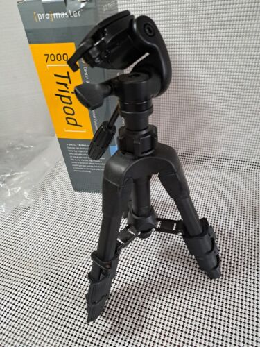 Table-Top Camera Tri-Pod ProMaster 7000 # 2489 With Box - Picture 8 of 23