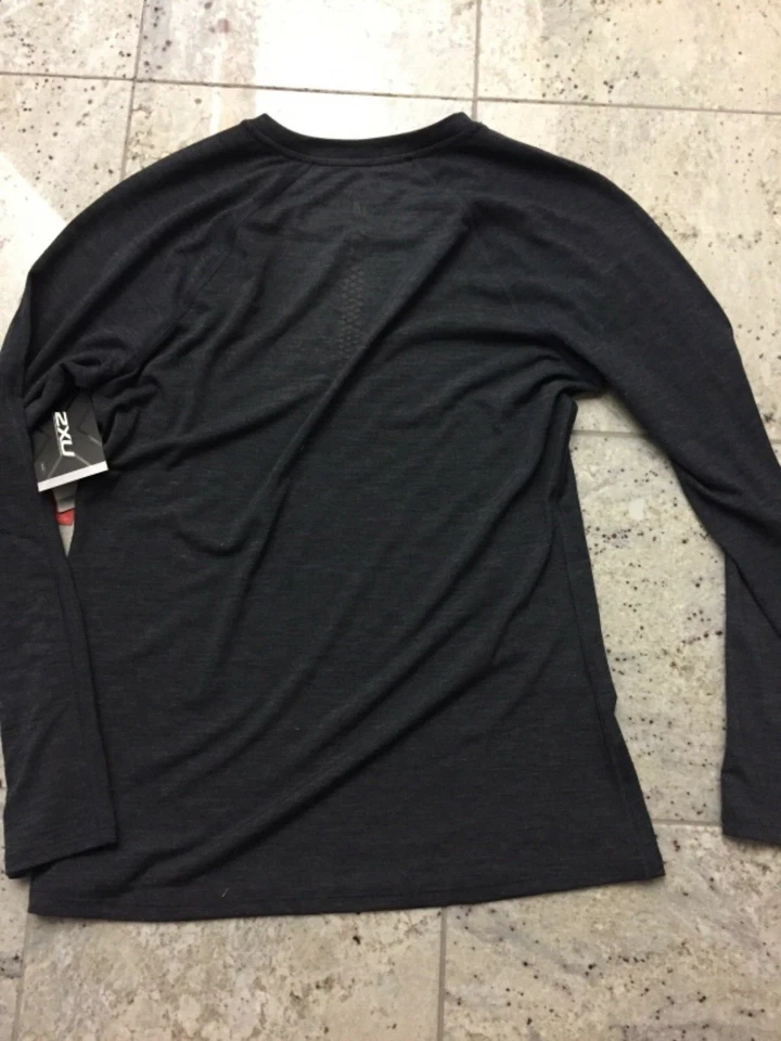 2XU Women's Long sleeve Heat Run Top grey Medium NEW - Image 2 of 4