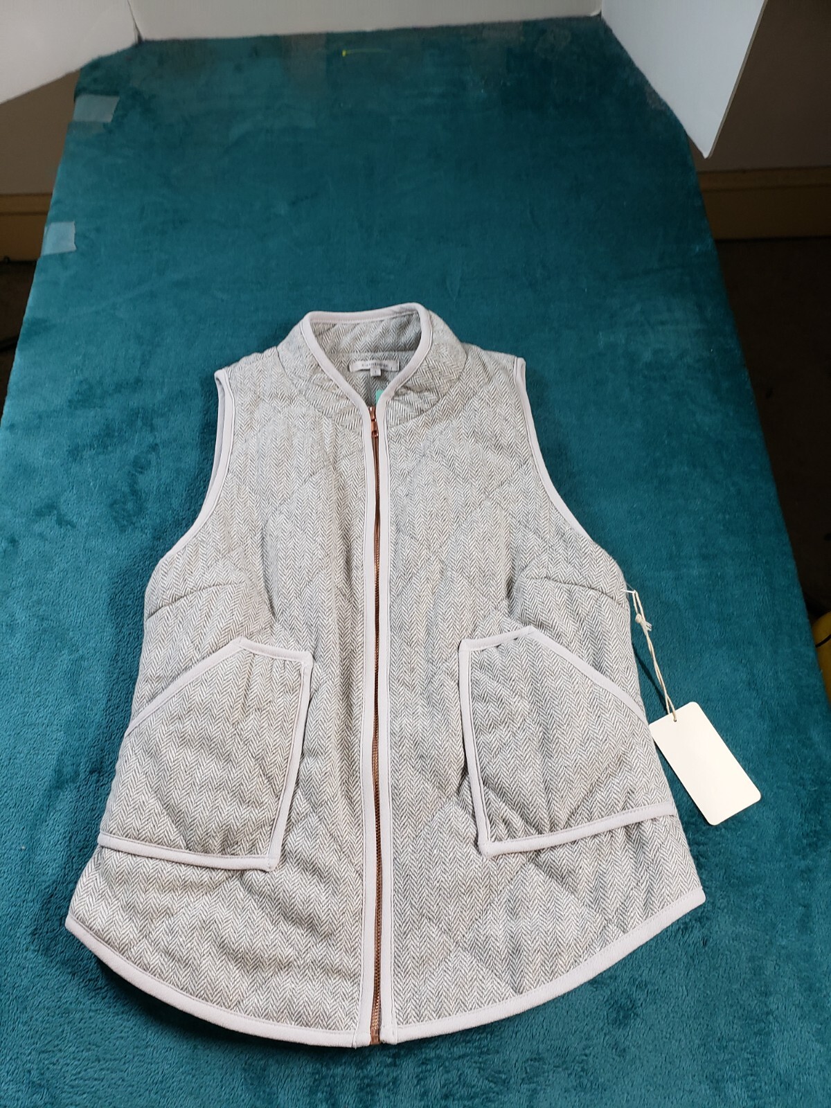 Picture 1 of 10