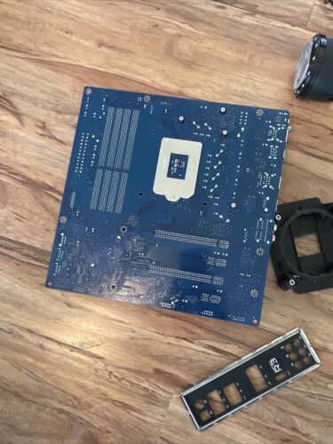ALIENWARE AURORA R3 Socket 1155 Motherboard - Picture 15 of 18