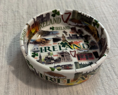 Ireland Souvenir Ceramic Ashtray 4  Carrolls Irish Gifts Shamrock Dublin