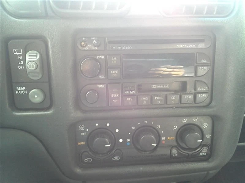 司机前门开关发球杆 Master 适合 99-05 BLAZER S10/JIMMY S15 247636 — 第 2/4 张图片