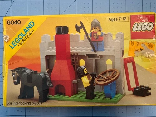 Vintage LEGO Castle: Blacksmith Shop (6040)
