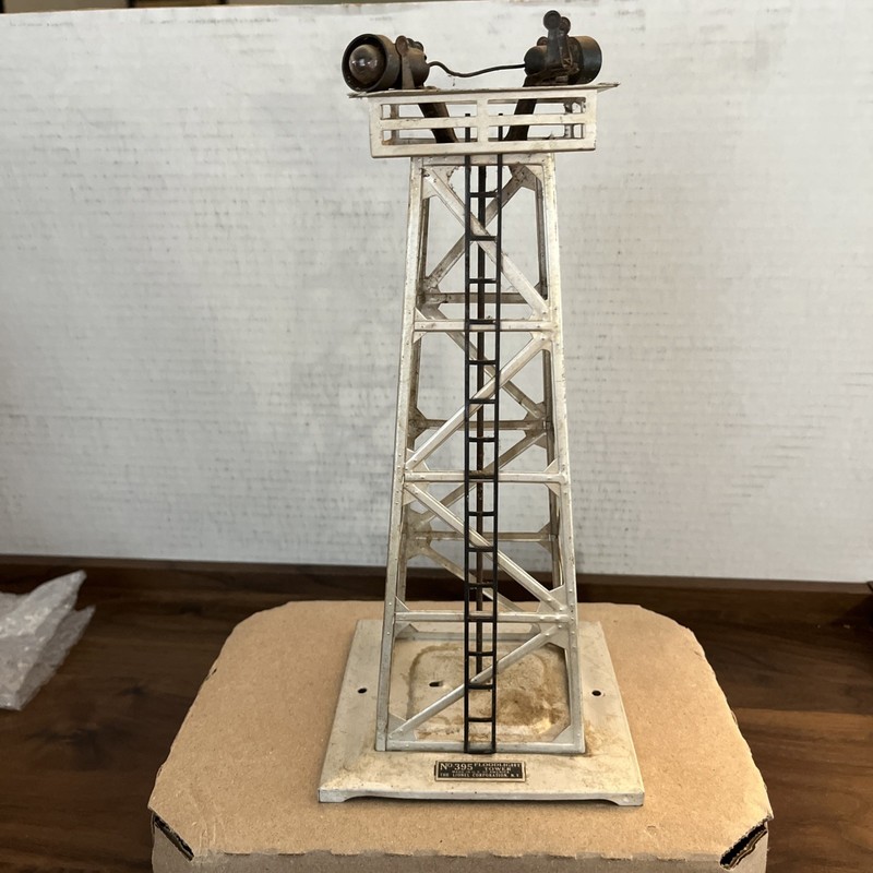 VTG LIONEL SILVER ALUMINUM FLOODLIGHT TOWER No.395 MADE NY USA (not tested)