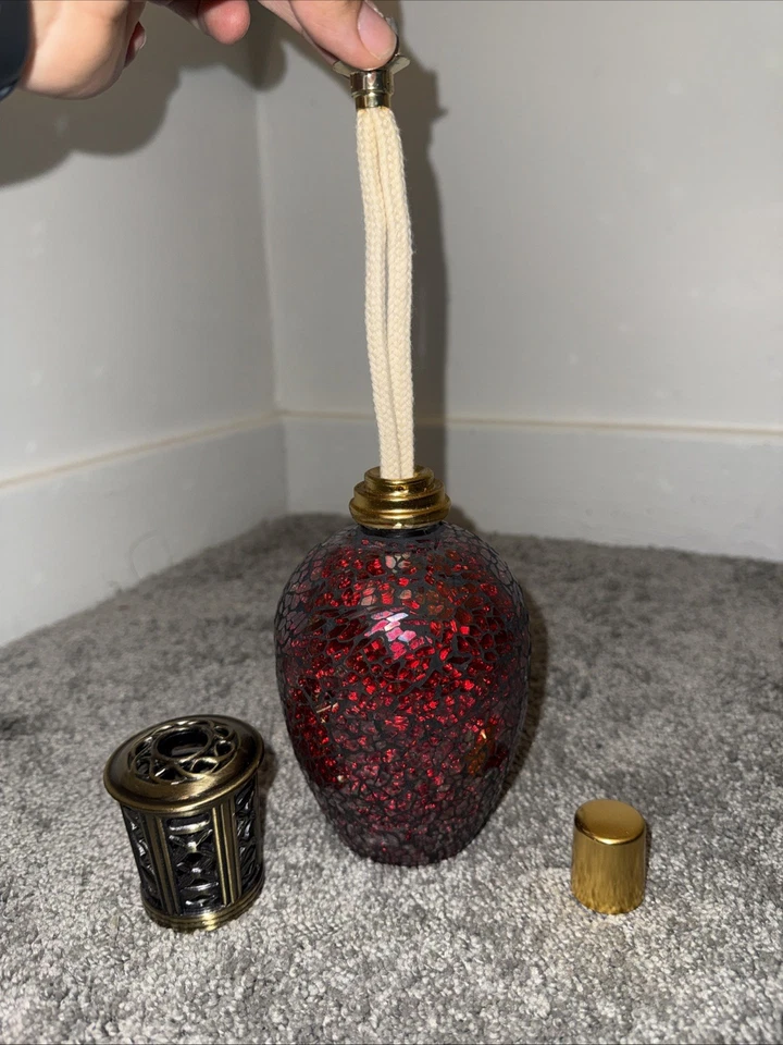 Queimador de óleo de vidro rachado mosaico vermelho Ashleigh & Burwood - Imagem 4 de 4