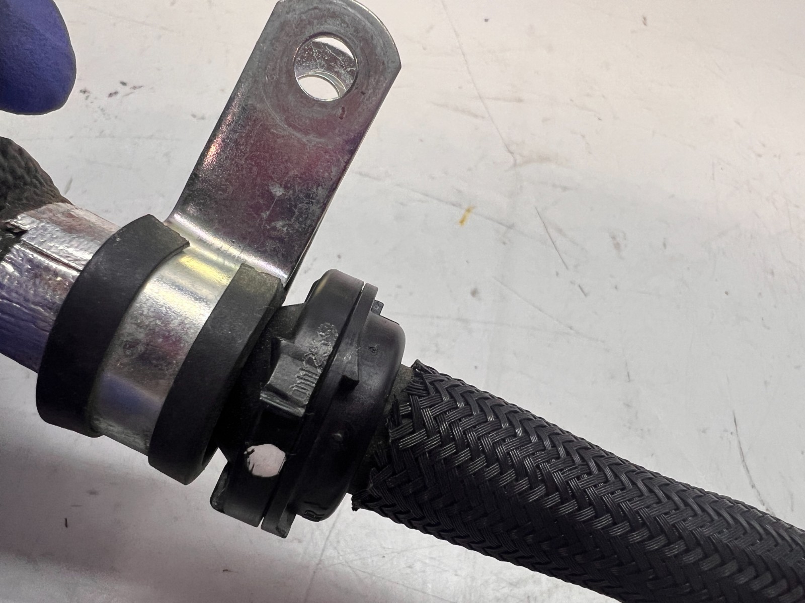 FERRARI 488 PASSENGER RH RIGHT FLUSH VALVE PIPE OEM 319788 254425