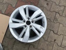1x Alufelge 15 Zoll 5.5" 5x100 Glanz 2G0601025N VW Polo Rim Wheel