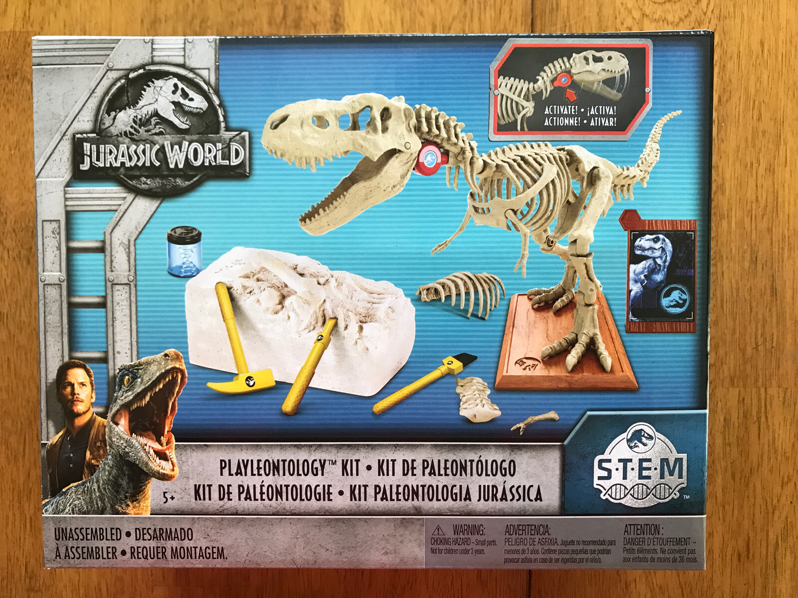 stem jurassic world