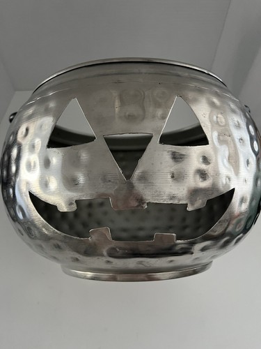 LARGE PUMPKIN Jack O Lantern Halloween Pail Silver Hammered Cauldron With Handle - Picture 7 of 7