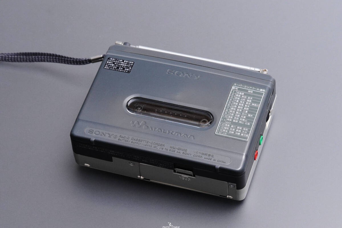 SONY Cassette Walkman WM-GX410 Personal Cassette Player Radio In good condition
