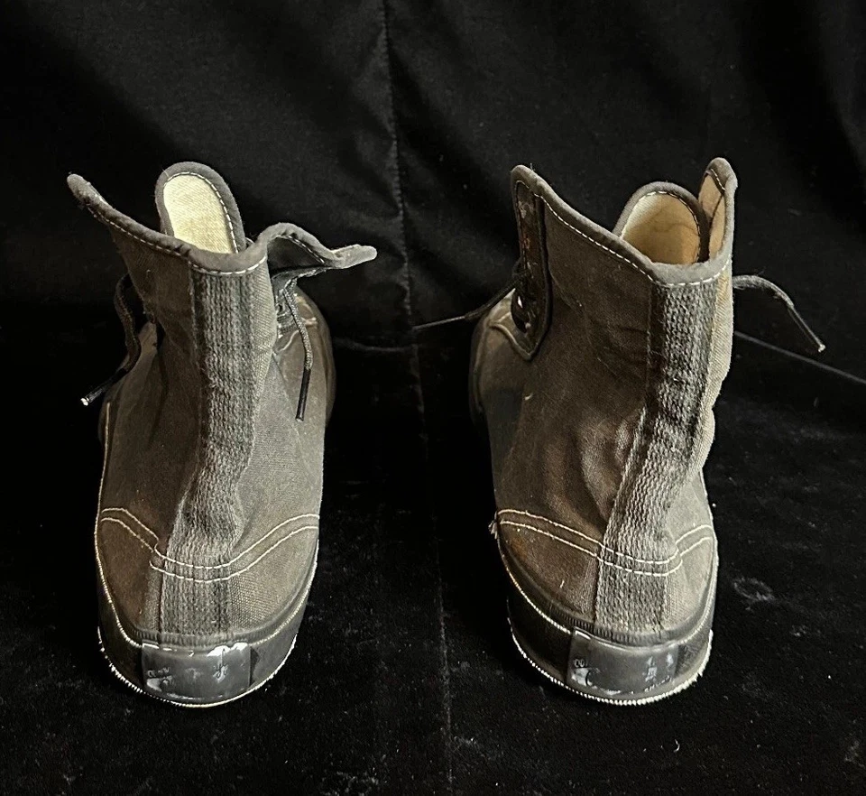 WWII 1940s USMC Marine Black Canvas Converse Chuck Taylor High Top Sneakers Sz 7 - Image 4 of 4