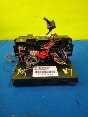 2001-2009 MERCEDES W203 C230 C280 CLK350 FRONT SAM FUSE BOX RELAY CONTROL MODULE