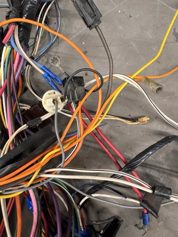 Oldsmobile Cutlass 442 F85 1970 1971 1972 tablero bloque de fusibles arnés de cableado principal equipo original Foto 4 de 4