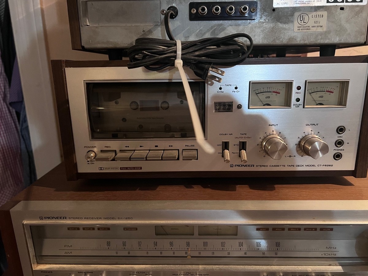 Complete Pioneer vintage stereo system (caset/8track& vinyl record