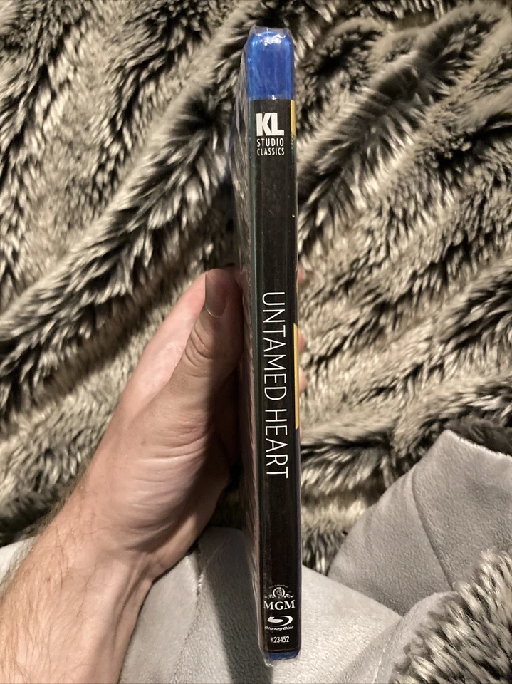 Untamed Heart 1993 Christian Slater Marisa Tomei Blu-Ray BRAND NEW Region A OOP - Image 2 of 4