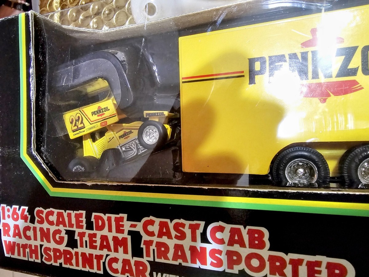 RCERTL製 ピーナッツスヌーピーレーシングチャンピオンズ 5P ダイキャスト RCERTL製 ピーナッツスヌーピーレーシングチャンピオンズ 5P