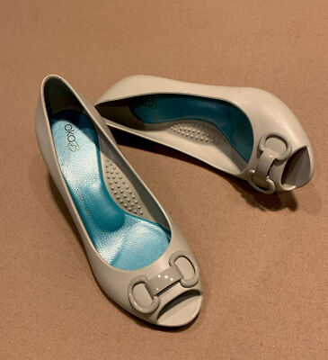 Oka B Wedge Dove Gray w/Bow Peep Toe Sandals Shoes Size