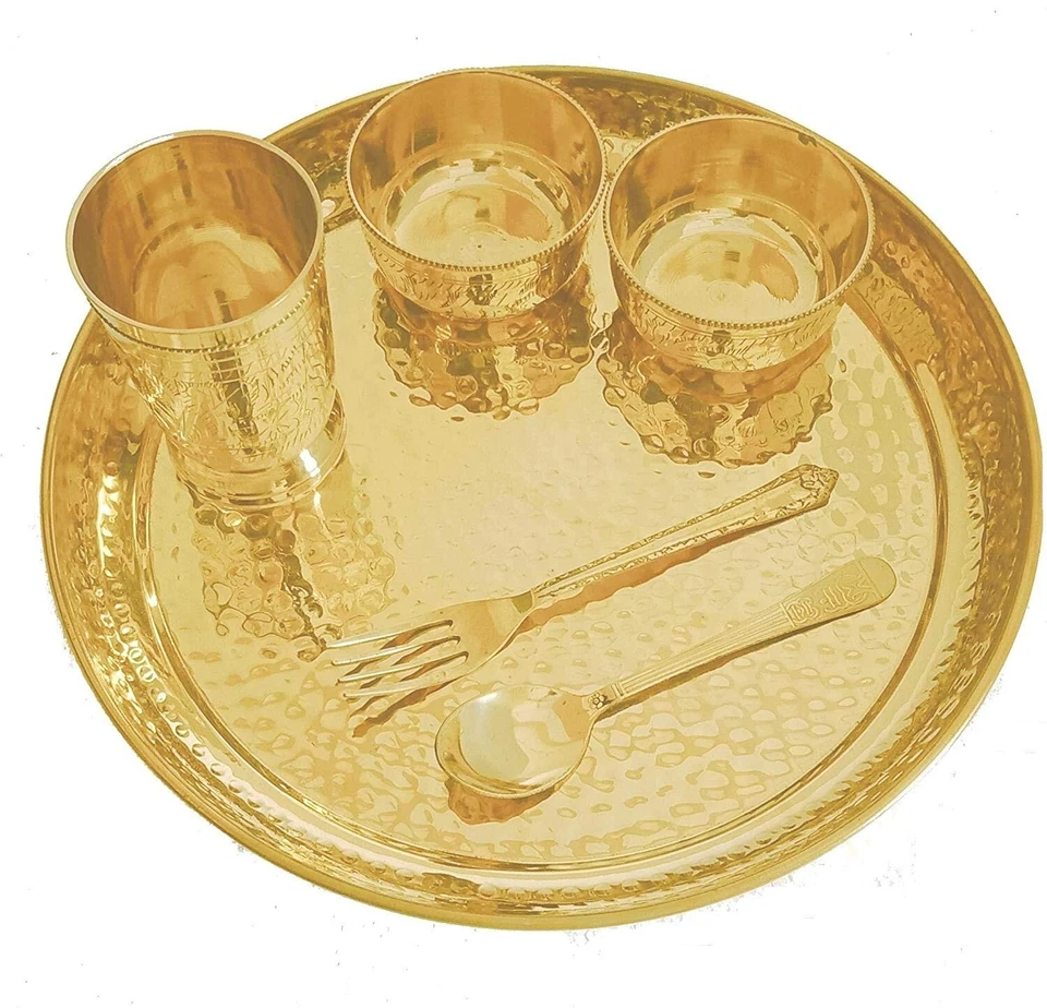 Pure Brass Hammered Dinner 1 THALI Set 6 Pieces - Image 3 of 3